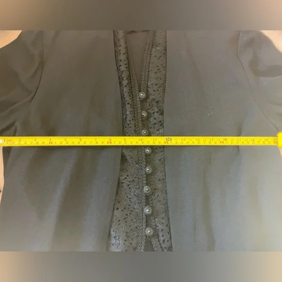 Vintage black blazer with attached lace vest - Picture 5 of 8